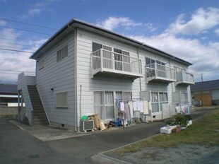 富山マンションの物件外観写真